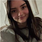 Estoy estudia el bellas artes (primer curso en la UB) asi que podria enseñar pintura, dibujos, escultura, fotografia.