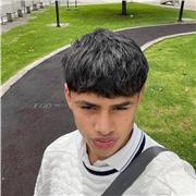 Soy estudiante universitario y ofrezco clases personalizadas de matemática básica para niños y jóvenes. Mi objetivo es ayudar a lo