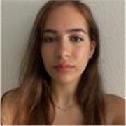 alumna de 4to año de ingenierías industriales en la uma, paciente y atenta.
