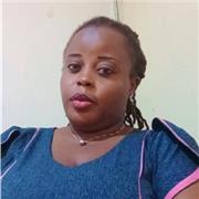 English teacher that specialises in teaching children between the ages of 5 and 10 how to read with the use of phonics.