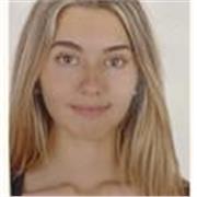 Soy estudiante de bachillerato en un colegio bilingue. Soy una persona creativa y buena comunicadora