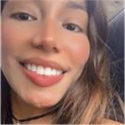 Hola! Me llamo Laura, y estaré encantado de acompañarte en tu proceso de aprendizaje del español. Soy licenciada en Idiomas!