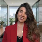 I am an ACC ICF coach with 12 years of experience in HR. I work with people who are focusing their careers and need guidance.