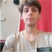 Studente del primo anno di beni culturali diplomato in lingue straniere