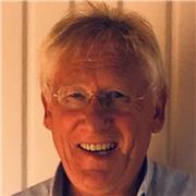 Je suis ancien professeur de finances dans une université aux Etats Unis. Je peux dispenser des cours d'Anglais de la 6ème à la seconde. Région de Toulon.