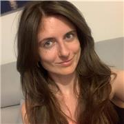 Professeur disponible pour des cours en Anglais, je suis responsive, dynamique et patiente