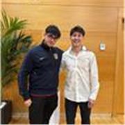 Estudiante de Periodismo, dinámico y con don de gentes. Quiero instruir la lengua castellana a extranjeros que deseen aprenderla.