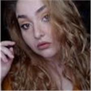 Studentessa universitaria offre aiuto compiti e ripetizioni di inglese e materie umanistico/letterarie