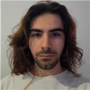 Me defino como una persona apasionada por el desarrollo de videojuegos, paciente y con ganas de ayudar a otros a aprender y desarr