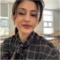 Türk Dili ve Edebiyatı alanında kendini geliştirmeye önem veren, sabırlı ve iletişimi güçlü bir öğretmen adayıyım. 