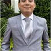 Dictado de clases de economía y econometría aplicada, así como asesoramiento de tesis implementando programas estadísticos