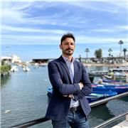 Offro lezioni private a studenti di scuola media , superiore