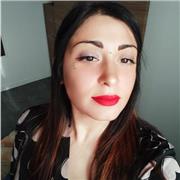 MaKeUp Artist con master conseguito nel 2010 offre corsi personali di auto makeup