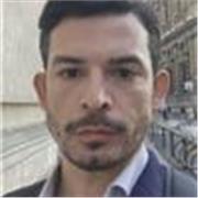 Me defino como un profesional altamente capacitado. Quiero dar clases a estudiantes de primaria, secundaria y universidad