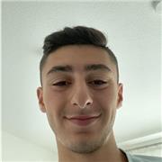 Abiturient von 2022 bietet Nachhilfeunterricht in verschiedenen Fächern an