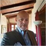 Professionista in finanza di impresa fornisce supporto agli studi per approfondimento e preparazione agli esami