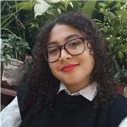 Graduada en Historia en la Uva, Máster de Educación en la Uva