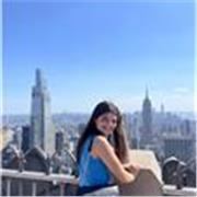 Offro ripetizioni chiare, pazienti e personalizzate, pensate per aiutarti a capire davvero e non solo a memorizzare.