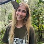Bióloga curiosa, alegre, entusiasta, con muchas ganas de poder ayudar y aprender de gente con las mismas ganas :)