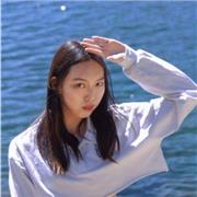 Soy una joven china que ama viajar por el mundo y descubrir cultura y el intercambio de idiomas es la cosa que más me gusta