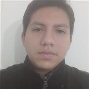 Profesor imparte clases de academia y preuniversitarias