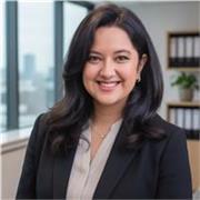 Profesora de Marketing Digital con experiencia en campañas, redes sociales y creación de contenido. 