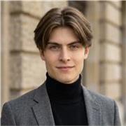 Welcome! My name is Kamil, and I help motivated learners gain fluency and real-world confidence in English.