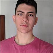 Profesor de áreas básicas ofrece apoyo en los conocimientos requeridos para cumplir los objetivos académicos