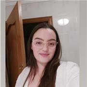 Me caracterizó por ser una persona bastante resolutiva y capaz, podría dar clases a cualquier persona con niveles de ESO (matemáticas, biología, técnicas de estudio...), repaso o refuerzo de inglés A1,A2 o B1, un un nivel de francés de refuerzo o básico,