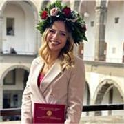 Docente di inglese e spagnolo offro ripetizioni per recupero debiti, preparazione tesine e esami di stato, preparazioni esami universitari della facoltà di lingue, compiti delle vacanze