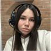 Profesora de español fluente en portugués e inglés