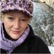 Prof d'anglais natif, avec 10 ans d'expérience offre des cours d'anglais au élèves de 3 à 93 ans