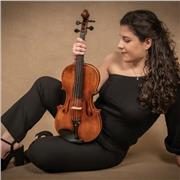 Doy clases particulares tanto de viola como de violín. Además, también ofrezco clases de armonía, análisis y lenguaje musical