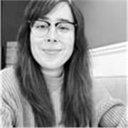 Profesora de inglés con 5 años de experiencia en academias oficiales de inglés. Actualmente poseo el C1 de Cambridge. 