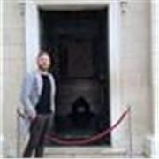 Laureato magistrale in Lettere, impartisce ripetizioni di ITALIANO, STORIA, GEOGRAFIA per studenti di scuole elementari, medie, superiori e per studenti universitari iscritti a discipline umanistiche. Disponibile anche per aiuto alla scrittura di tesi di 