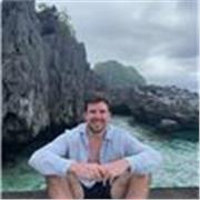 Profesor de inglés con dos años de experiencia cuidando de niños (menores de 13 años) en estados unidos (Cultural Care Aupair).