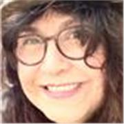 Enseignante expérimentée de l’anglais enfants entre 7 et 16 ans, passionnée de langues, je vous accompagne dans cette aventure ! 