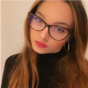 Studentessa universitaria offre ripetizioni