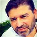 Uzun yıllara dayanan mesleki birikimimle Türkçe'yi  öğrenmek isteyen yabancılara konuşma ve yazma konusunda yardımcı olabilirim. 