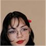 maestra de psicología con experiencia en neurociencia y psicoanálisis