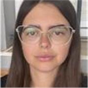 No soy profesora, soy estudiante y me encantan los niños. Se me dan muy bien y daría clases de todas las asignaturas posibles