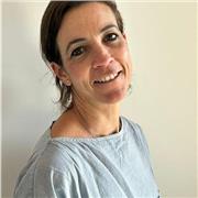 Maestra de Educación Infantil, y finalizando Máster en Psicopedagogia. Apasionada del arte y los cuentos como método de aprender.