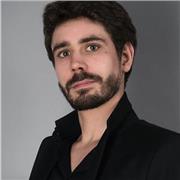 Professeur de photographie et vidéo (prise de vue, montage et retouche)
