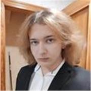 Estudiante de Universidad, tercer año de Filología Inglesa de nivel B2 (FCE) en Ingles
