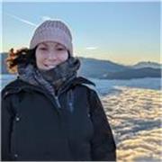 Soutien en design graphique. 12 ans d'expérience professionnelle en tant que graphiste. Pédagogue et sens du contact. 