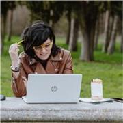 Especialista en innovación y IA aplicada que transforma el aprendizaje en experiencias prácticas y relevantes