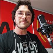 Comunicador social y periodista bilingüe