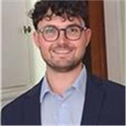Laureato in Storia, offro ripetizioni in Storia, Geografia e italiano per studenti dalle elementari all'università