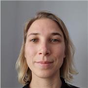 Insegnante per aiuto compiti e traduzioni