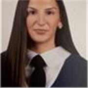 Persona responsable y paciente que da clases a niños.